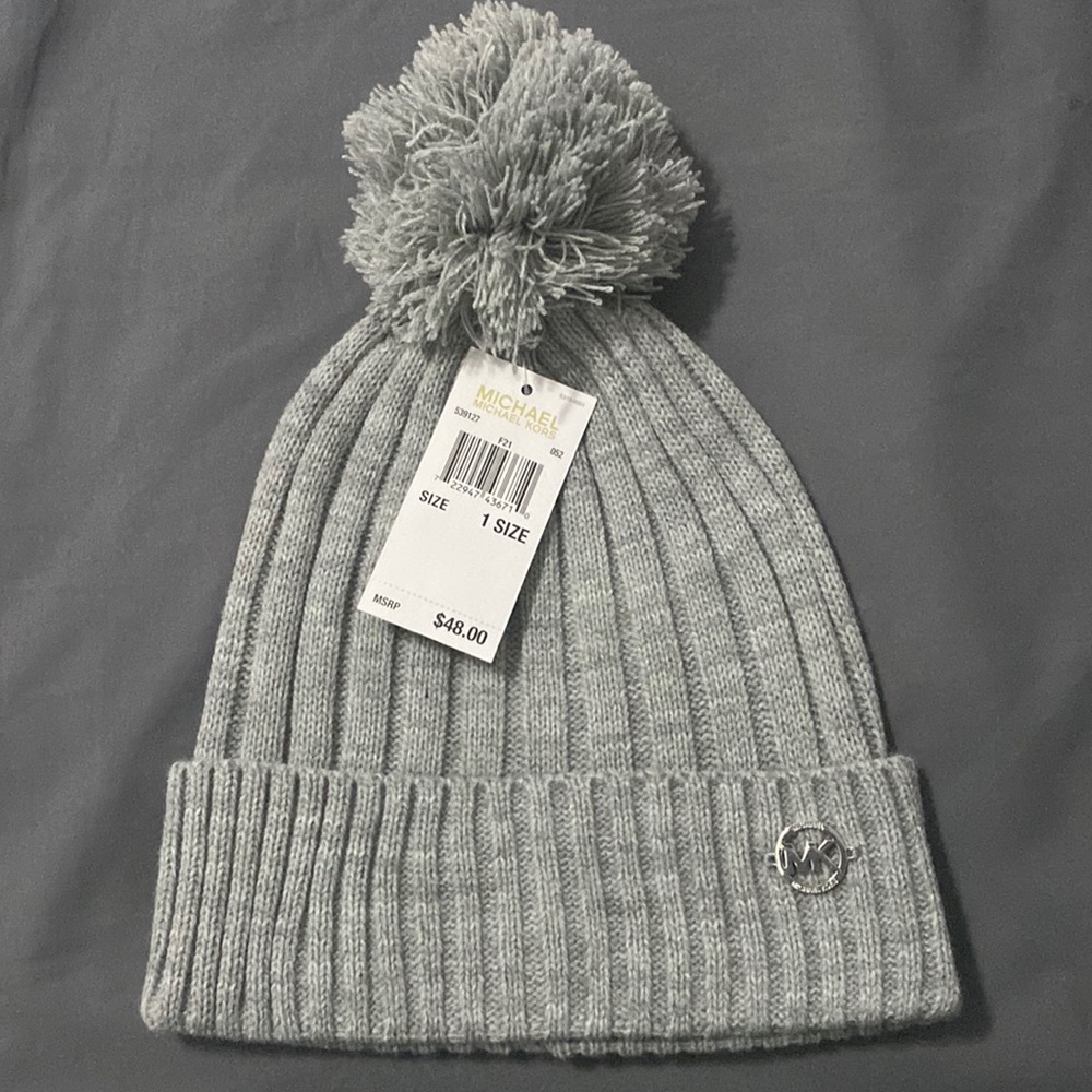 NWT Michael Kors beanie